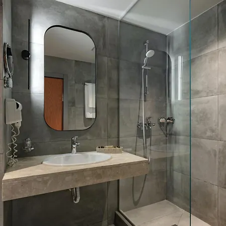 Hotel Kristal - - Fully Renovated 2025