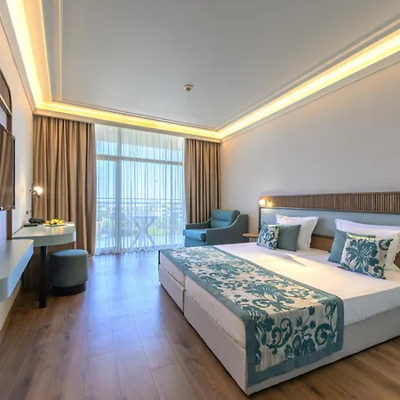 Kristal - - Fully Renovated 2025 Hotel Golden Sands