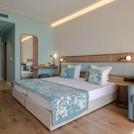 Kristal - - Fully Renovated 2025 Hotel 4*