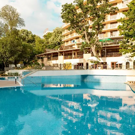 Kristal Hotel