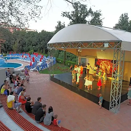 Kristal Золотые Пески