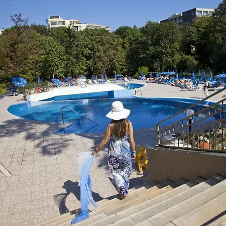 Kristal Золотые Пески